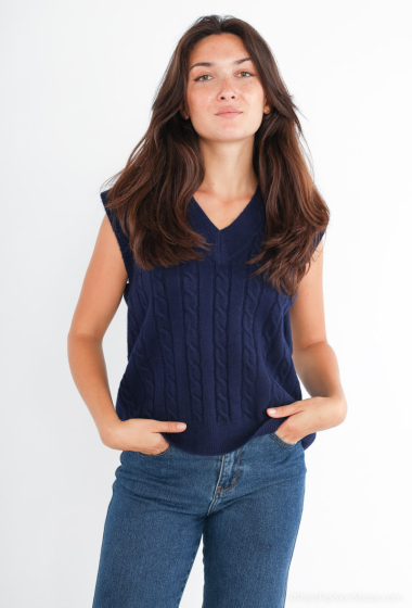 Wholesaler AISABELLE - Sleeveless knitted V-neck pullover vest