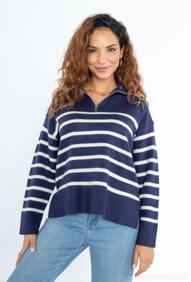 Wholesaler AISABELLE - Horizontal striped sweater with collar closure