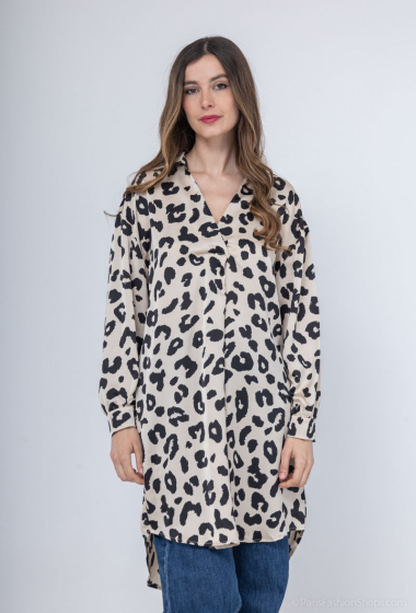 Wholesaler AISABELLE - Satin tunic with leopard print