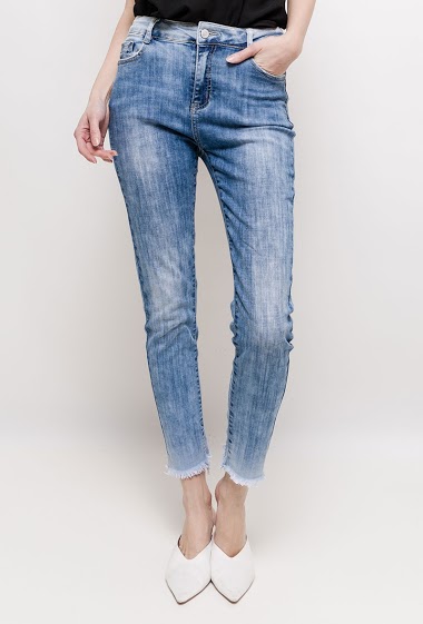 Wholesaler Alina - Faded jeans with raw edges