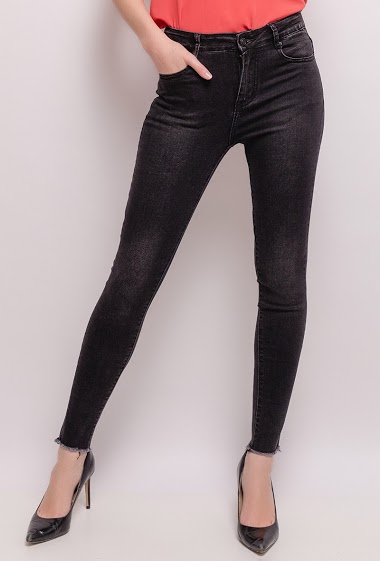Wholesaler Alina - Skinny jeans with ripped ankles