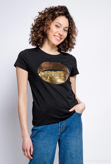 Grossiste Alina - T-shirt avec bouche en sequins
