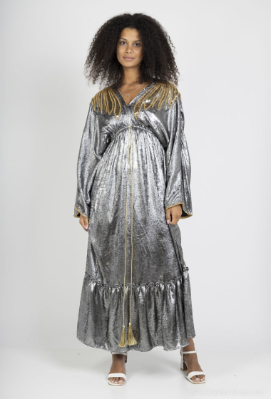 Grossiste ALYA - Robe Abaya avec effet reflet et perlage doré sur le col