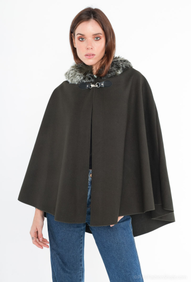 Wholesaler Alyra - Faux fur hooded poncho