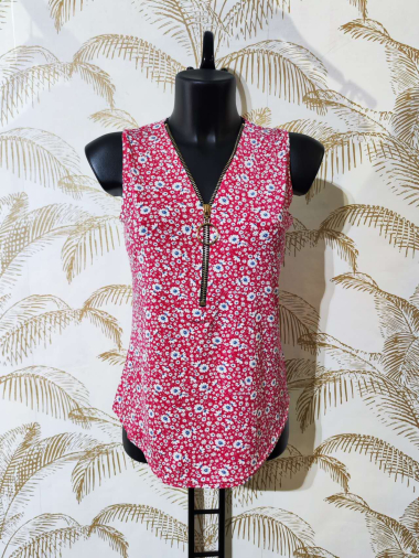 Wholesaler Alyra - Printed top with zippered neckline.