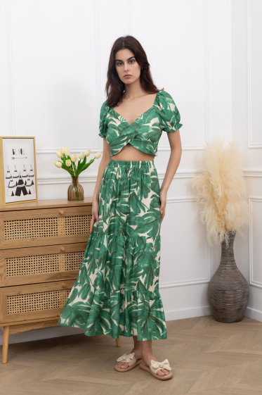 Wholesaler Amy&Clo - Leaf print crop top and long skirt set