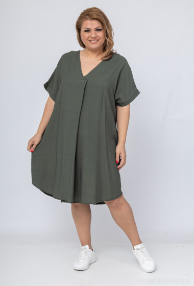 Wholesaler Amy&Clo - Flowy v-neck dress with pleated detail