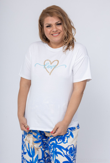 Großhändler Amy&Clo Grande Taille - Rundhals-T-Shirt mit Herzstickerei „LOVE“.