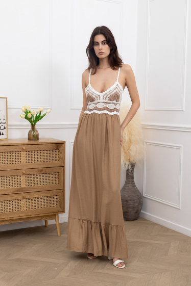 Wholesaler Amy&Clo - Maxi-long flowing dress with crochet detail