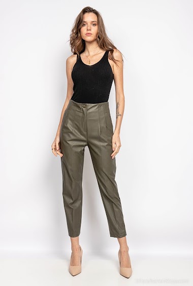 Wholesaler Amy&Clo - High-waisted faux leather pants
