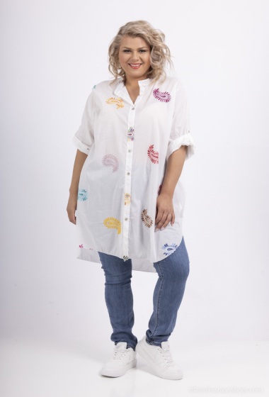 Wholesaler Amy&Clo - Plus size Short-sleeved embroidered cotton shirt