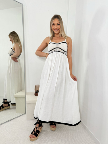 Wholesaler Amy&Clo - Two-tone maxi-long dress with crochet detail