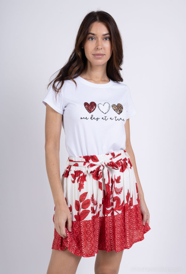 Wholesaler Amy&Clo - Round-neck embroidered and sequin heart-shaped cotton T-shirt