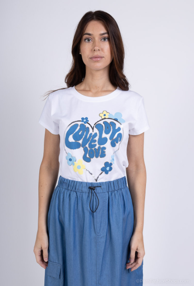 Großhändler Amy&Clo - Rundhals-T-Shirt mit „LOVE“-Herzdruck aus Baumwolle