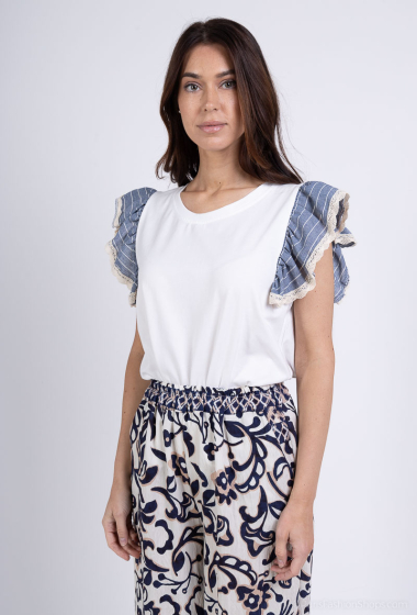 Wholesaler Amy&Clo - Ruffled sleeve t-shirt with stripes and embroidery