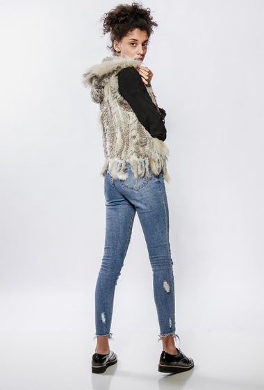 Wholesaler Angelique.L - KNITTED JACKET WITH RABBIT FUR AND HOODIE 55CM LONG + FRINGES