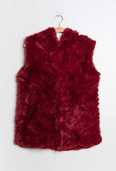 Wholesaler Angelique.L - SLEEVELESS KNITTED FAUX FUR JACKET