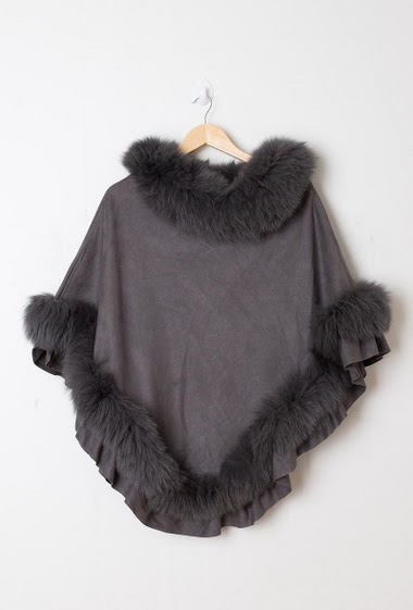 Mayorista Angelique.L - PONCHO WITH COLLAR AND BOTTOM IN FOX FUR