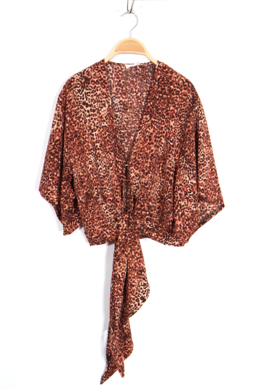 Grossiste ARLEQUINN - Blouse grande taille à manche kimono.