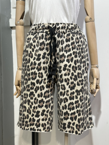 Wholesaler AROMA - leopard Bermuda shorts