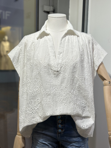 Wholesaler AROMA - English embroidered tunic
