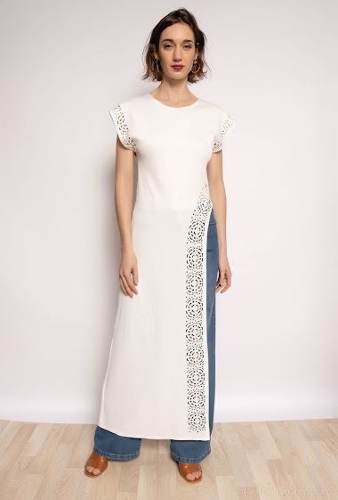 Grossiste Ashwi - Longue robe plissée avec fleurs brodées