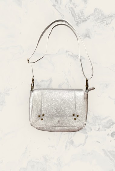 Wholesaler Astra - Leather shiny bag with 3 nails