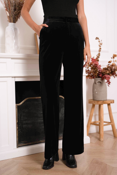 Grossiste Attentif - Pantalon large coupe droite en velours