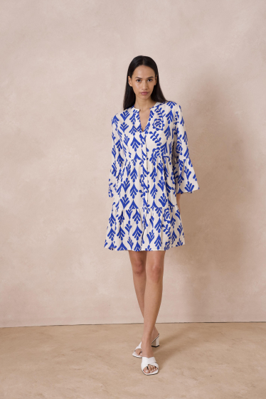 Wholesaler Attentif - Short printed dress with V-neck and long sleeves