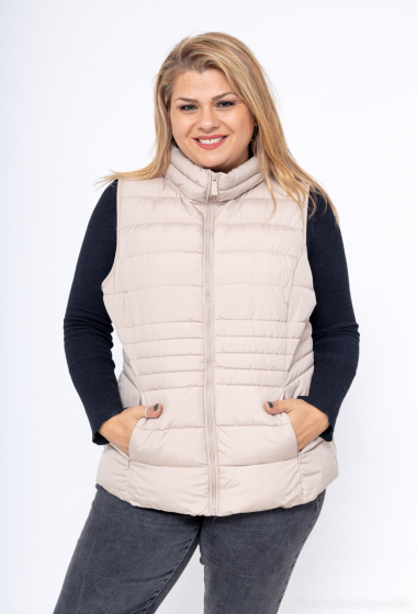 Wholesaler Attrait Paris - Plus size basic plain sleeveless puffer jacket