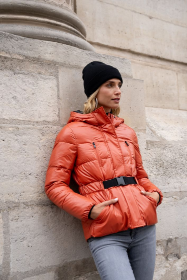Wholesaler Attrait Paris - Shiny long sleeveless down jacket