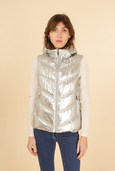 Wholesaler Attrait Paris - Shiny hood sleeveless down jacket