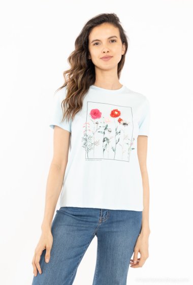 Wholesaler Attrait Paris - T-shirt with engraving style flower illustration and flowers
