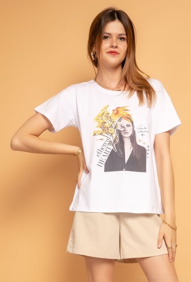 Grossiste Attrait Paris - T-shirt avec illustration « ethereal heart »
