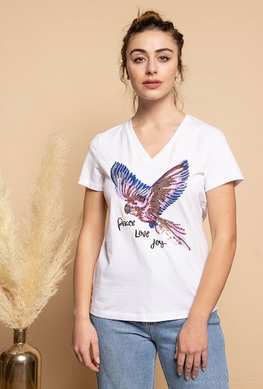 Großhändler Attrait Paris - V-neck cotton t-shirt with sequins parrot and embroidery