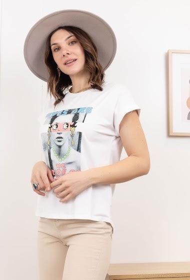 Grossiste Attrait Paris - T-shirt en coton imprimé avec illustration collage photo et strass