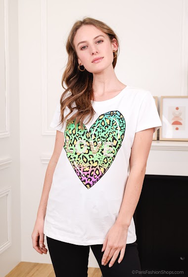 Großhändler Attrait Paris - Printed cotton t-shirt with "LOVE" heart graphic