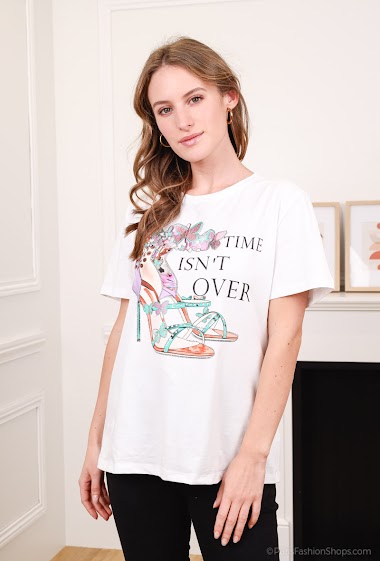 Großhändler Attrait Paris - Printed cotton t-shirt with "Time isn't over" visual heels
