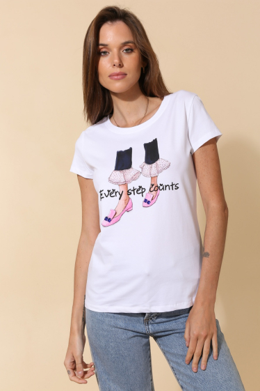 Grossiste Attrait Paris - T-shirt en coton imprimé "Every step counts"