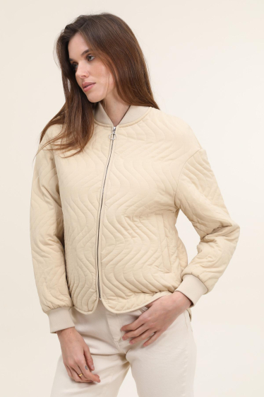Wholesaler Attrait Paris - Quilted collarless jacket