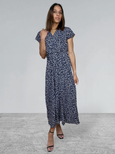Wholesaler AUBERJINE - Shiny long dress with floral pattern