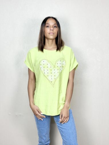 Wholesaler AUBERJINE - T-shirt with heart motif
