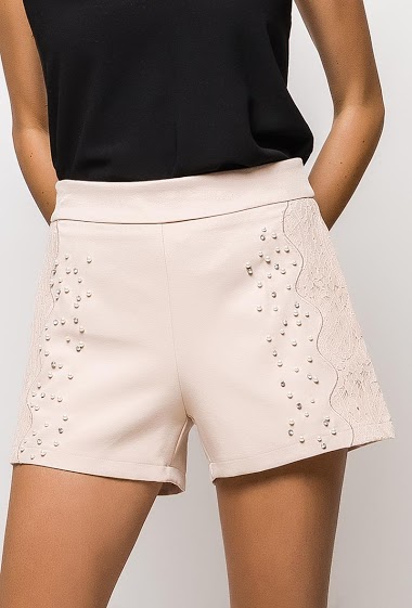 Großhändler Azaka II - Shorts with lace and strass
