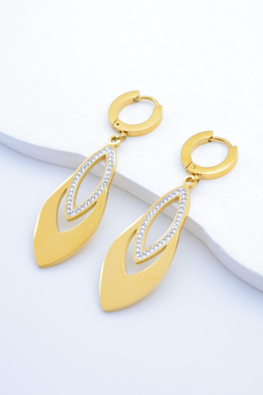 Grossiste Beli & Jolie - Boucles d'oreilles pendantes en acier inoxydable avec zircon