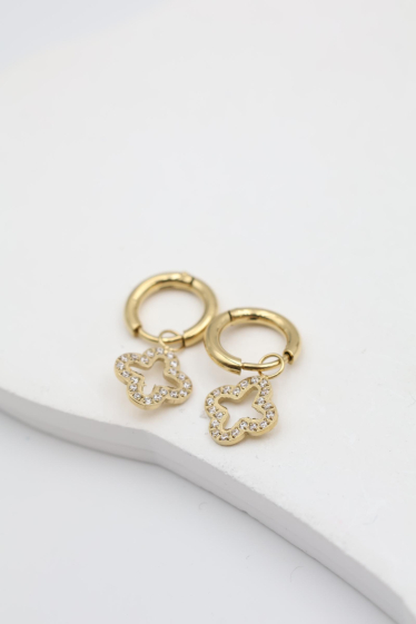 Grossiste Beli & Jolie - Boucles d'oreilles en acier inoxydable avec diamant micro pavé