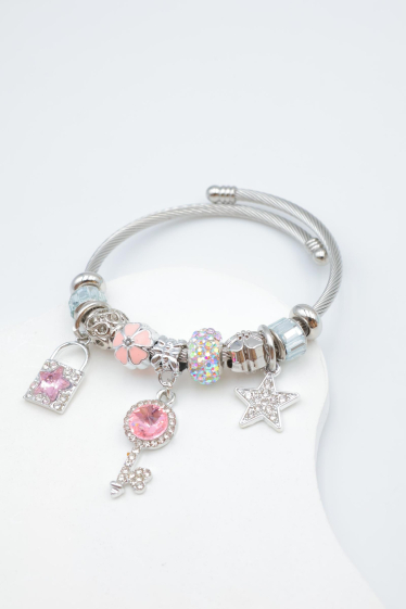 Wholesaler Beli & Jolie - Bracelet decorated with metal charm
