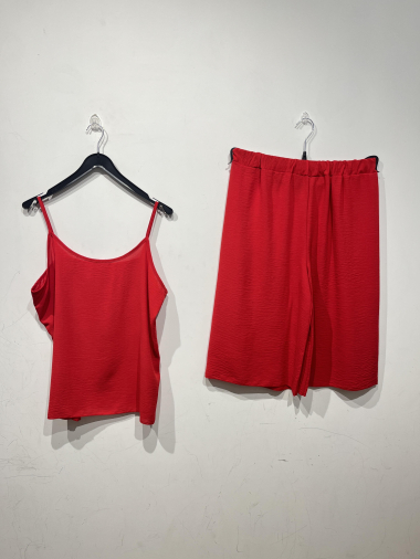 Wholesaler Belle Fa - Strappy tank top set with loose cropped pants.