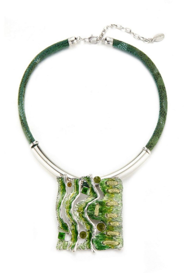 Grossiste BELLE MISS - collier cordon avec pendentif carré