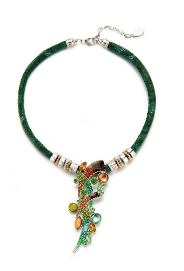 Grossiste BELLE MISS - collier cordon avec pendentif émaillé et cristal