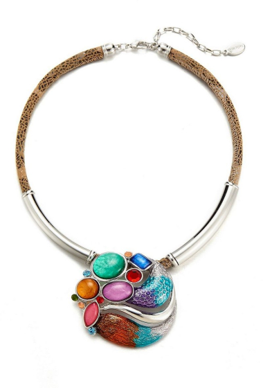 Wholesaler BELLE MISS - round pendant cord necklace enamelled with resin
